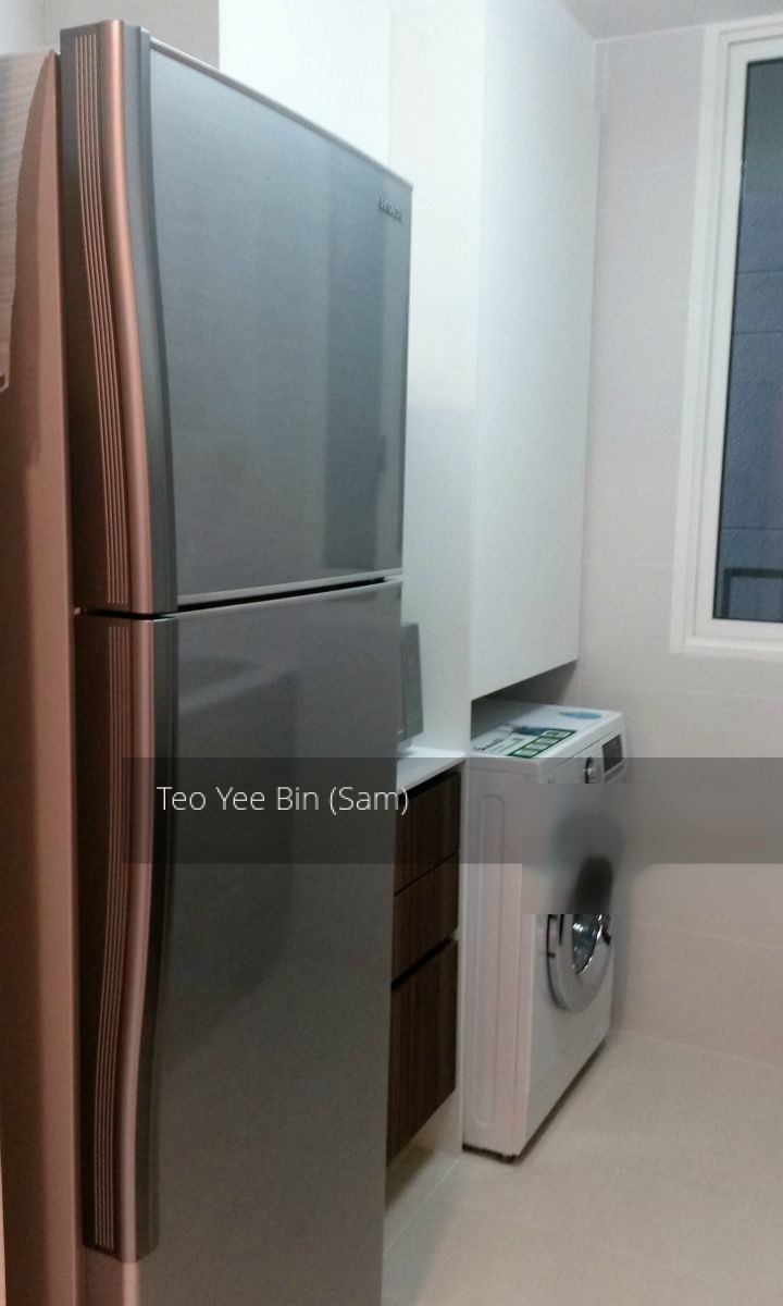 Vacanza @ East (D14), Condominium #126168532